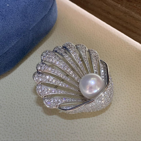 Shell Pearl Brooch